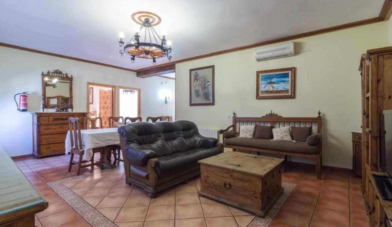 Casa Rural La Del Alba Seria Argamasilla De Alba Luaran gambar
