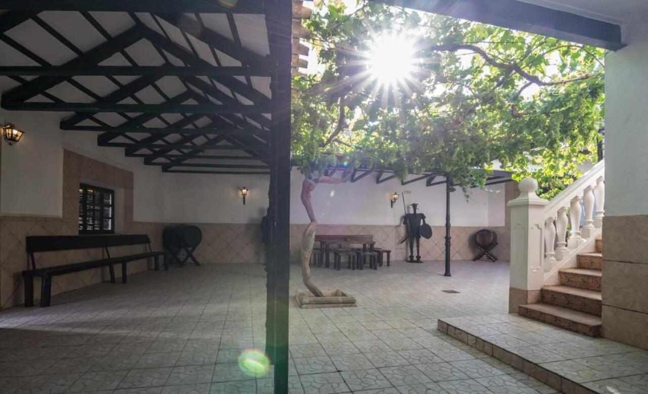 Casa Rural La Del Alba Seria Argamasilla De Alba Luaran gambar